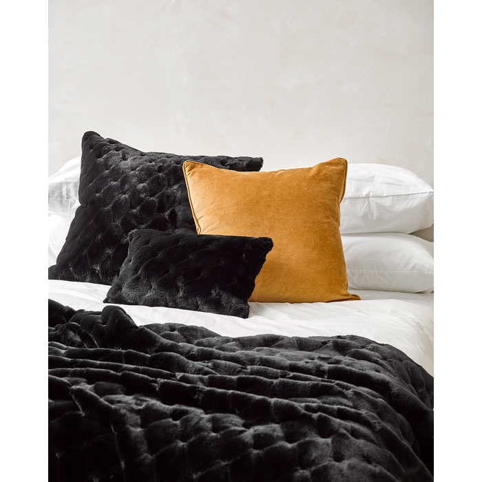 Faux Fur Throw - Valentina Black - Paulas Home & Living