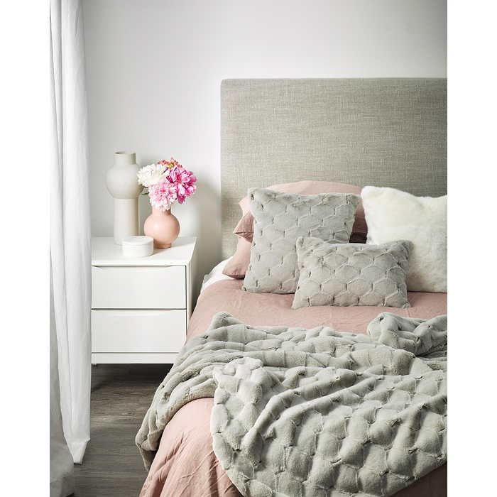 Faux Fur Throw - Valentina Grey - Paulas Home & Living