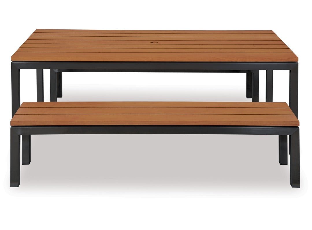 The Outdoor Coast collection