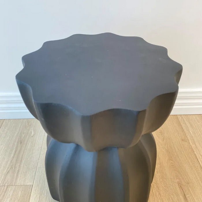 Fluted Side Table - Black fibre - cement - Paulas Home & Living