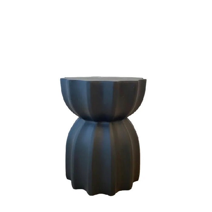 Fluted Side Table - Black fibre - cement - Paulas Home & Living