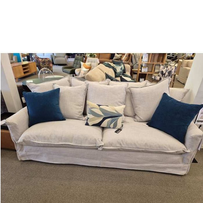 Hamptons 3 Seater - Paulas Home & Living