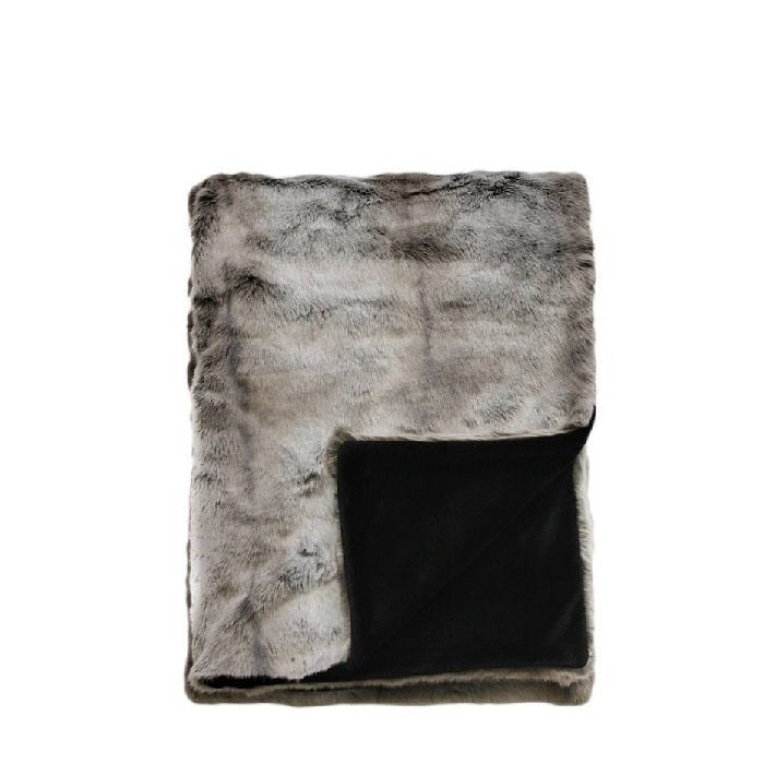 Heirloom Faux Fur throws - cosy comfort for your space - Paulas Home & Living