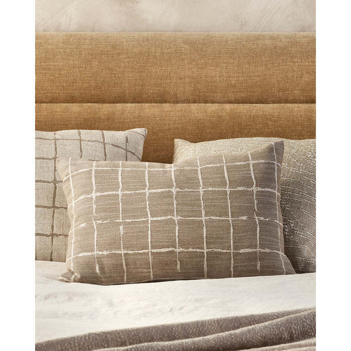 Johnson Cushion (Viscose/Linen) - Paulas Home & Living