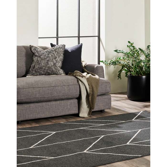 Kingston Floor Rug - Black (Polypropylene) - Paulas Home & Living