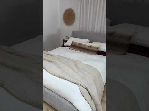 Mina Slatframe Super King - Understated Elegance