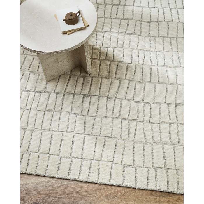 Safi Floor Rug - Ecru (100% Wool)