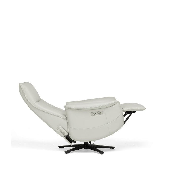 Summit Recliner with Zero Gravity