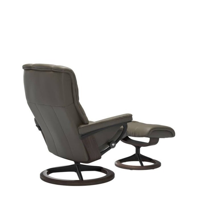 Stressless® Mayfair Medium Leather Recliner - Signature Base (Velaro Forest Green) - Paulas Home & Living