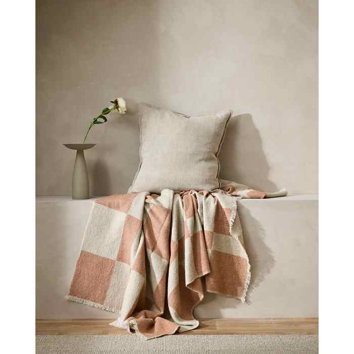 Winton Coral Throw (Wool/Cotton Mix) - Paulas Home & Living