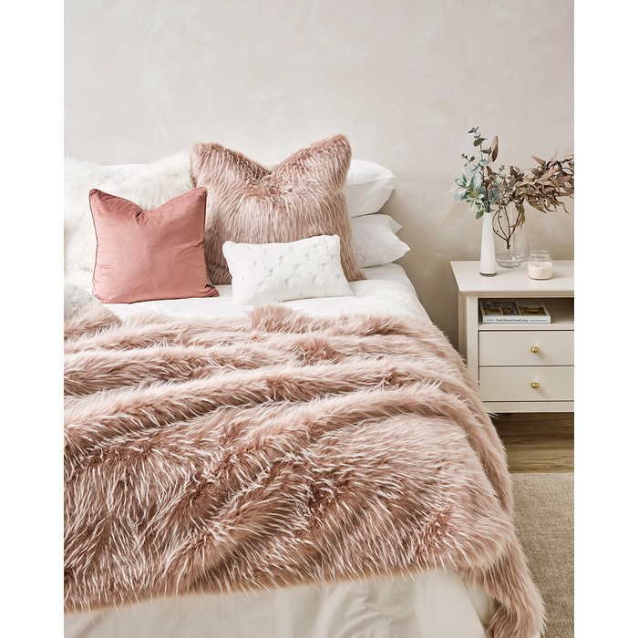 Faux Fur Throw - Peony Plume - Paulas Home & Living