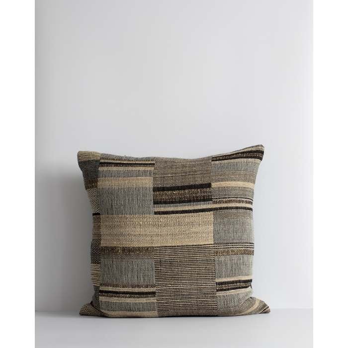 Kentucky Black/Straw Cushion - Paulas Home & Living